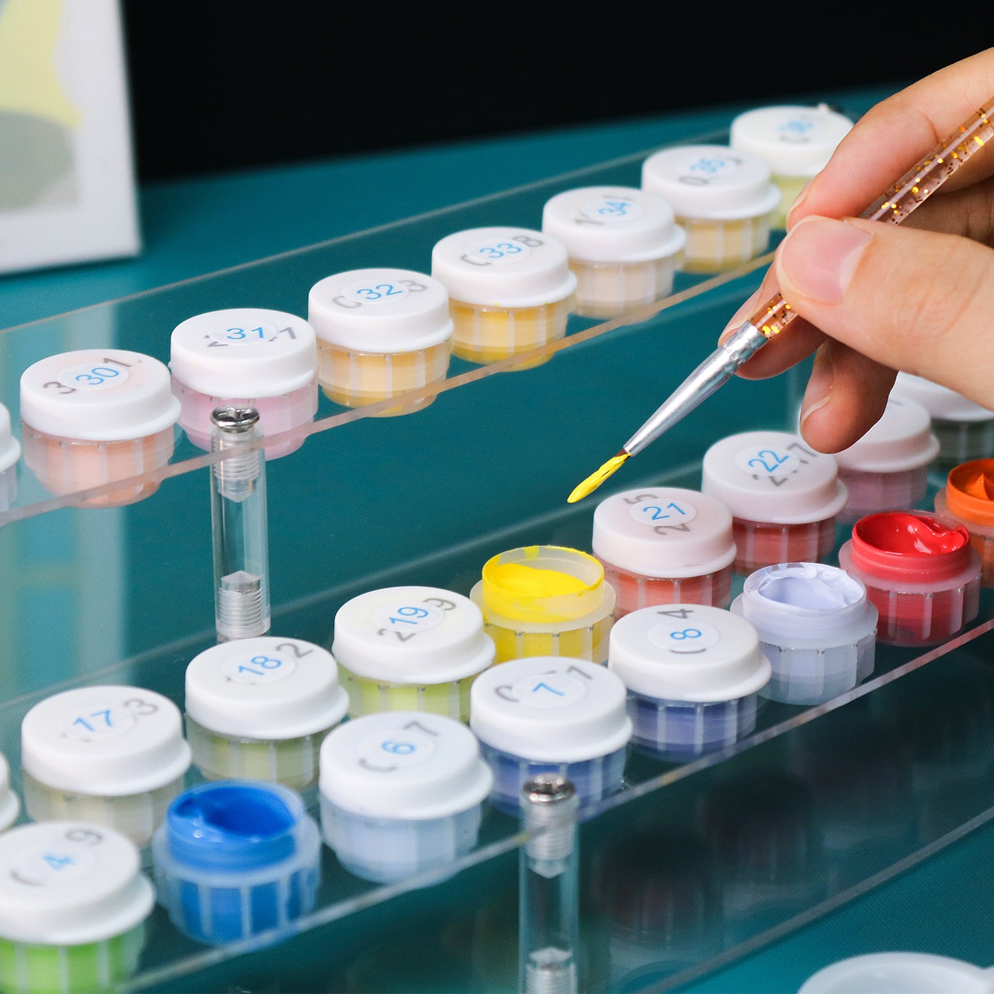 Paint Holder