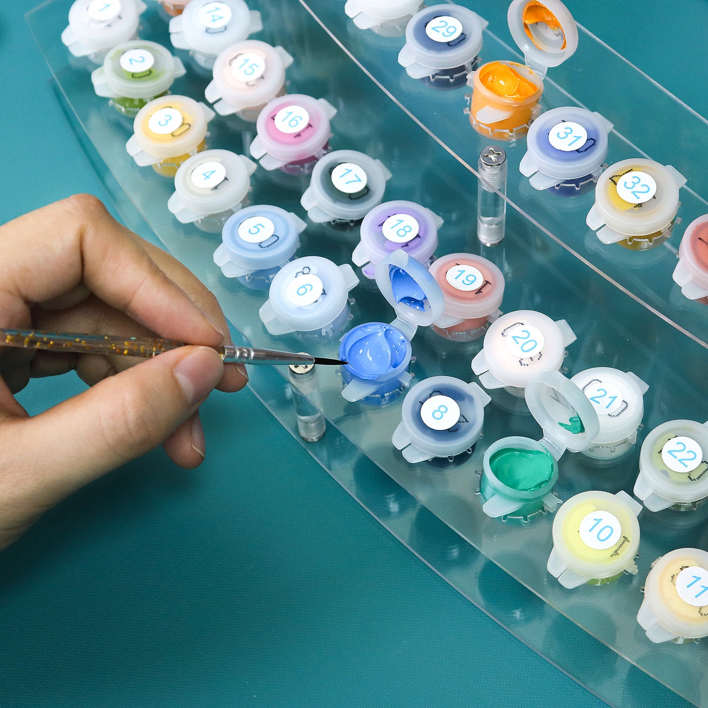 Paint Holder